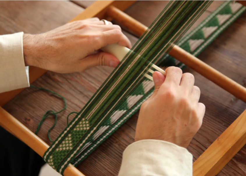 Sadu 课程《Textile Weaving Journey, From Fabric To Fabric》