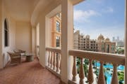 多哈明珠马萨马拉凯宾斯基酒店 (Marsa Malaz Kempinski Hotel The Pearl Doha)