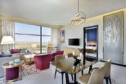 多哈艾雷亚恩希尔顿格芮精选酒店 (AlRayyan Hotel Doha, Curio Collection by Hilton)