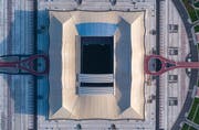 海湾球场 (Al Bayt Stadium)
